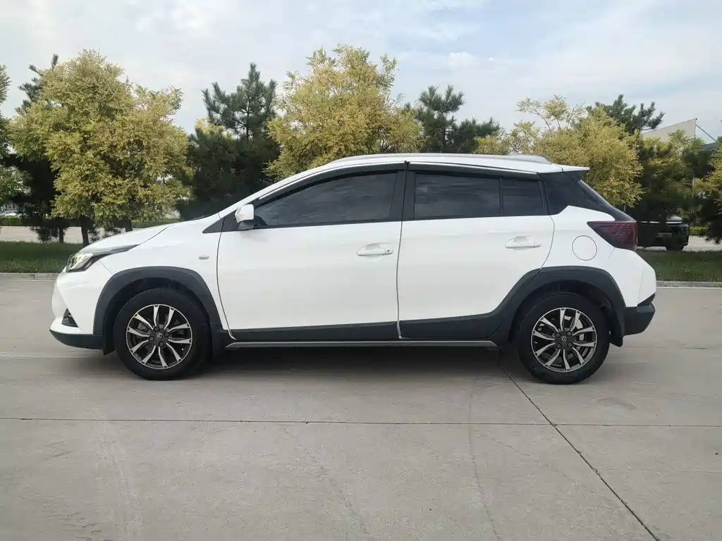 Toyota Yaris L 2020