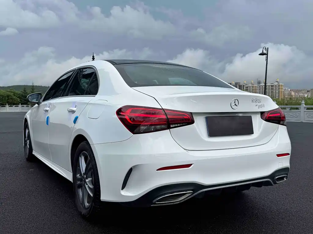 Mercedes-Benz A-Class 2022 — фото 4