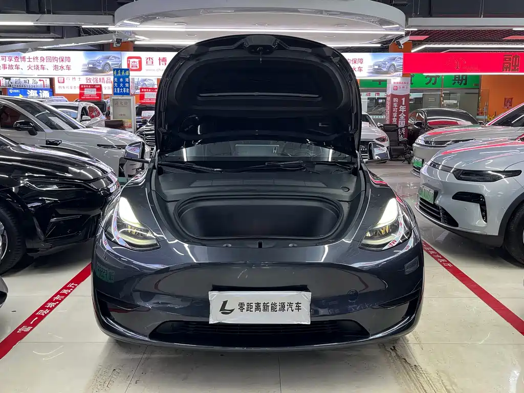 Tesla Model Y 2024 — фото 17