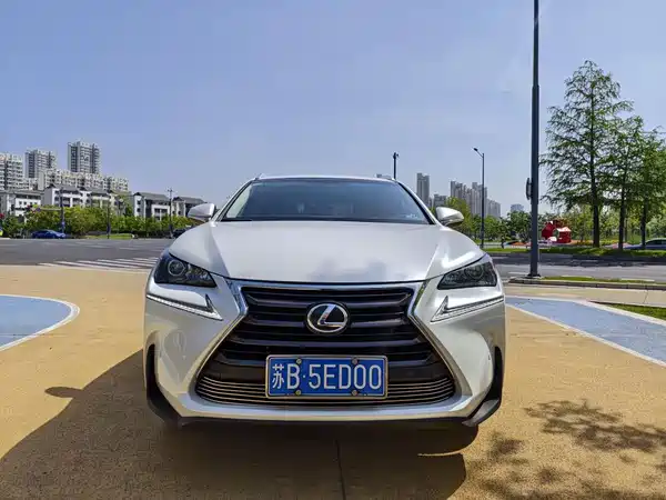 Lexus NX 2015
