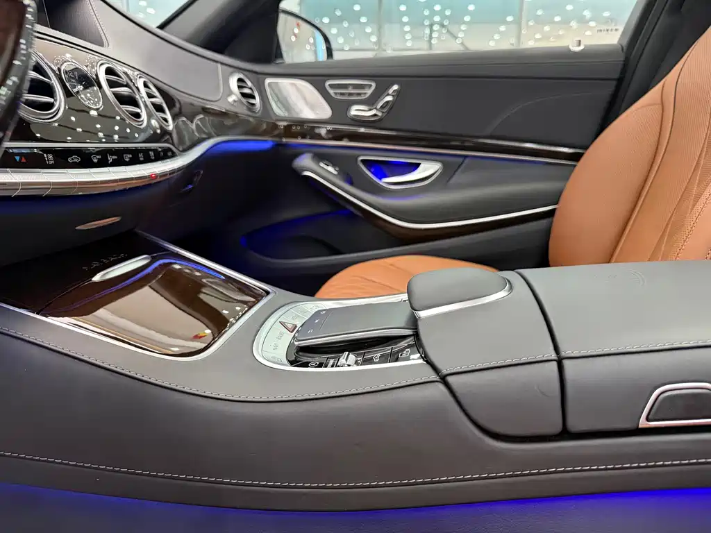Mercedes-Benz Maybach S-Class 2020 — фото 17
