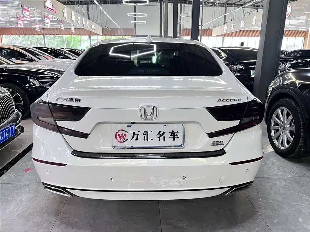 Honda Accord 2019 — фото 12
