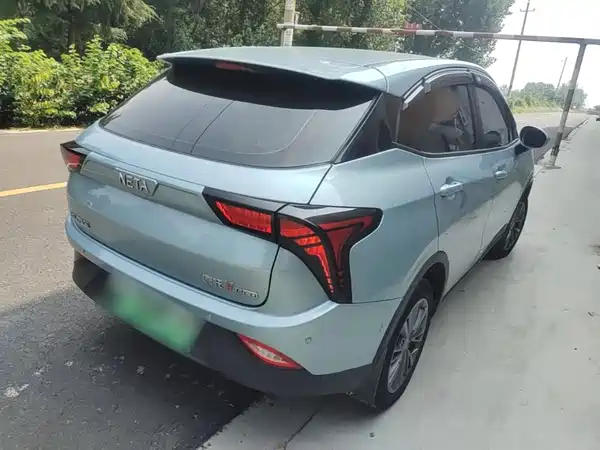 Neta V 2022