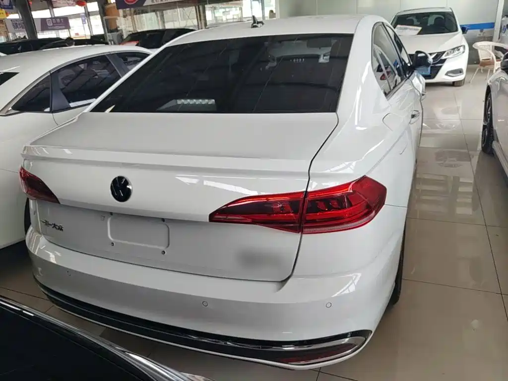 Volkswagen Bora 2023