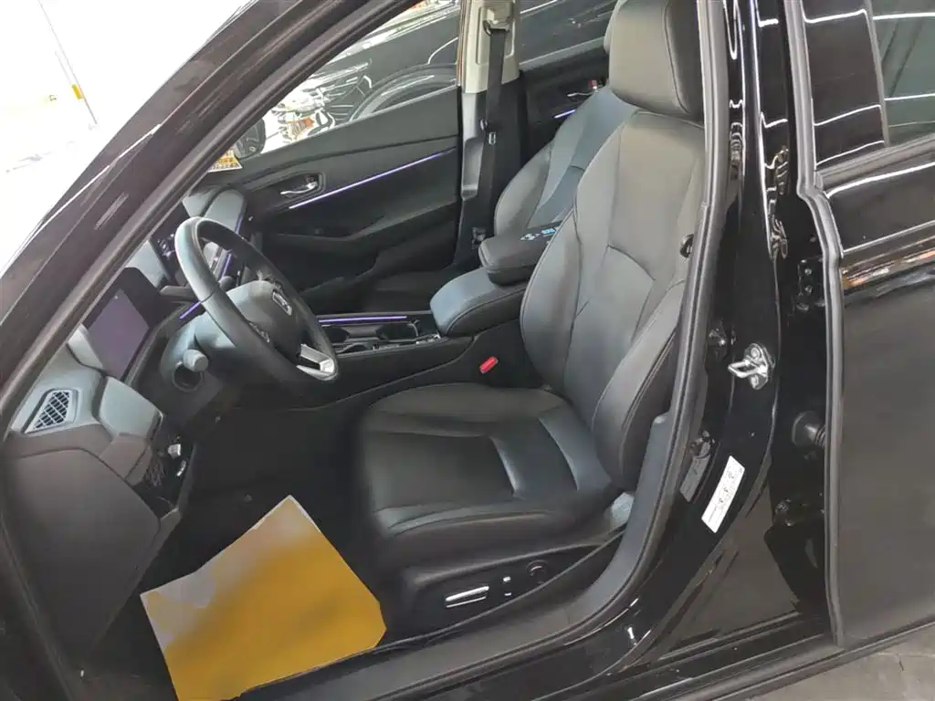 Honda Accord 2023 — фото 11