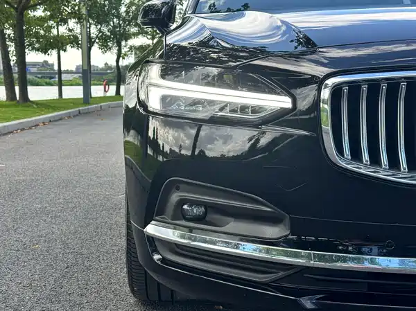 Volvo S90 2021