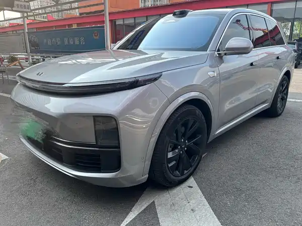 Li Auto L8 2024