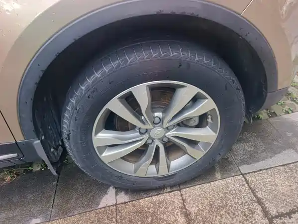 Geely Boyue 2018