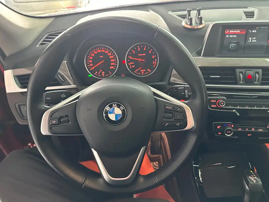 BMW X1 2018 — фото 15