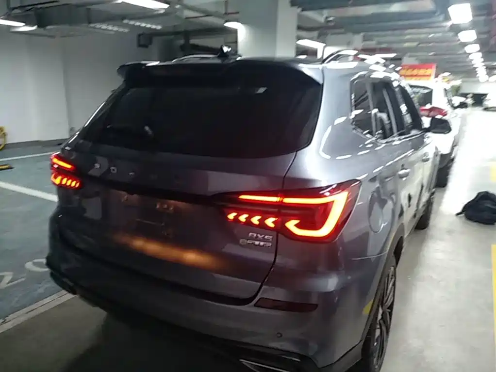 Roewe RX5 New Energy 2021 — фото 7