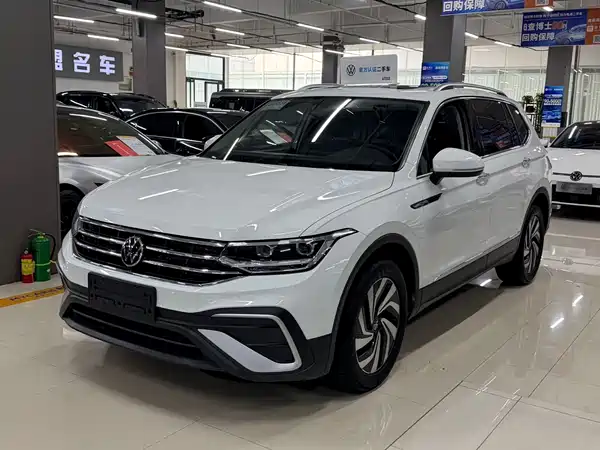 Volkswagen Tiguan L 2023