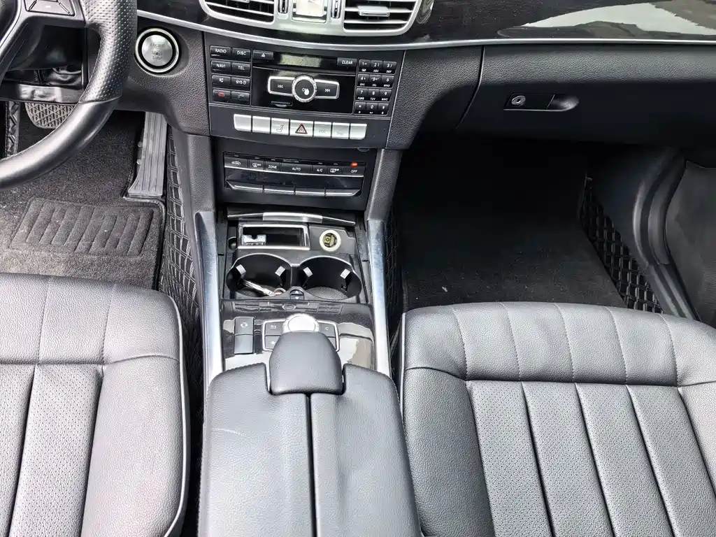 Mercedes-Benz E-Class 2015 — фото 9