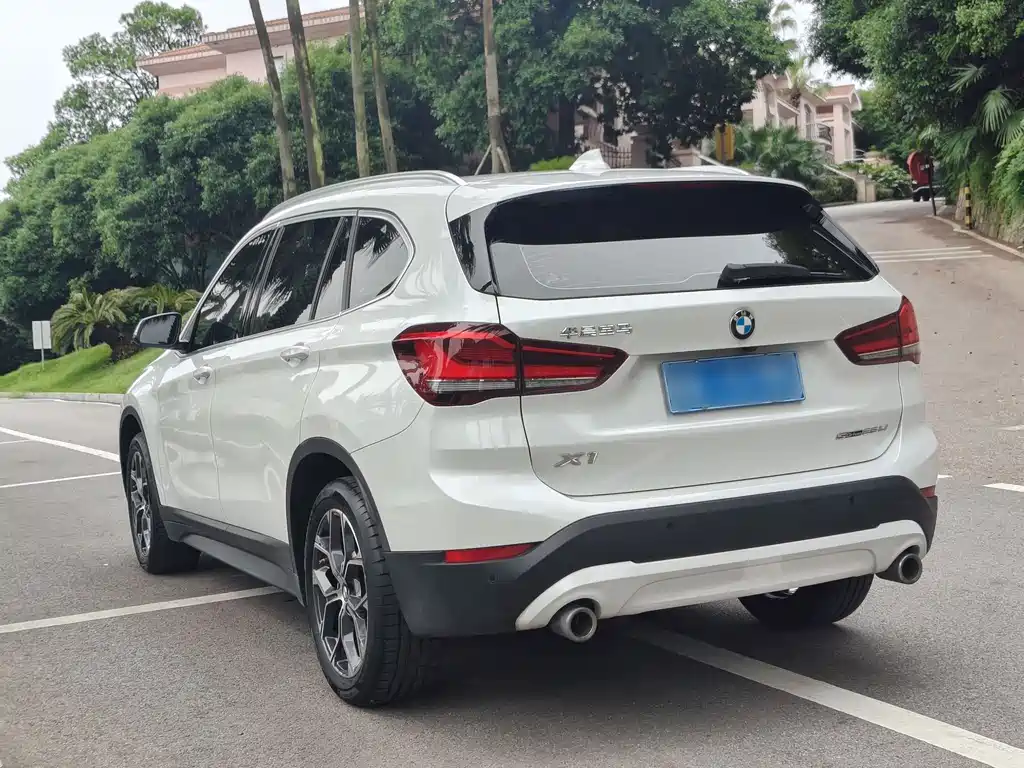 BMW X1 2022 — фото 4