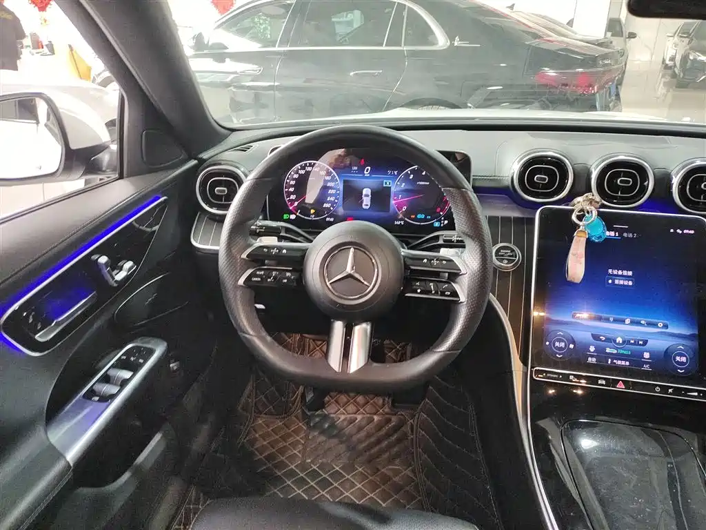 Mercedes-Benz C-Class 2022 — фото 11