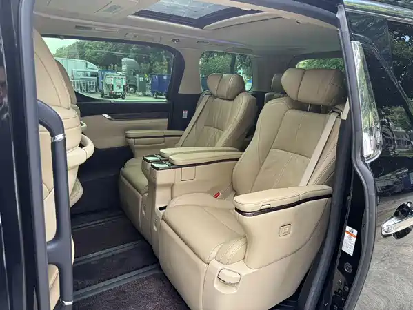 Toyota Vellfire 2020