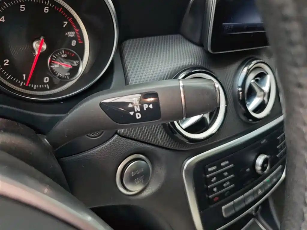 Mercedes-Benz GLA 2019 — фото 14