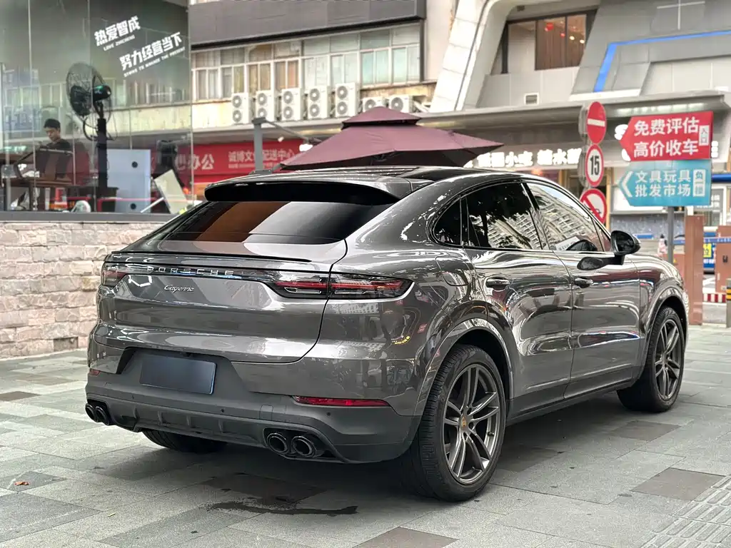 Porsche Cayenne 2020 — фото 8