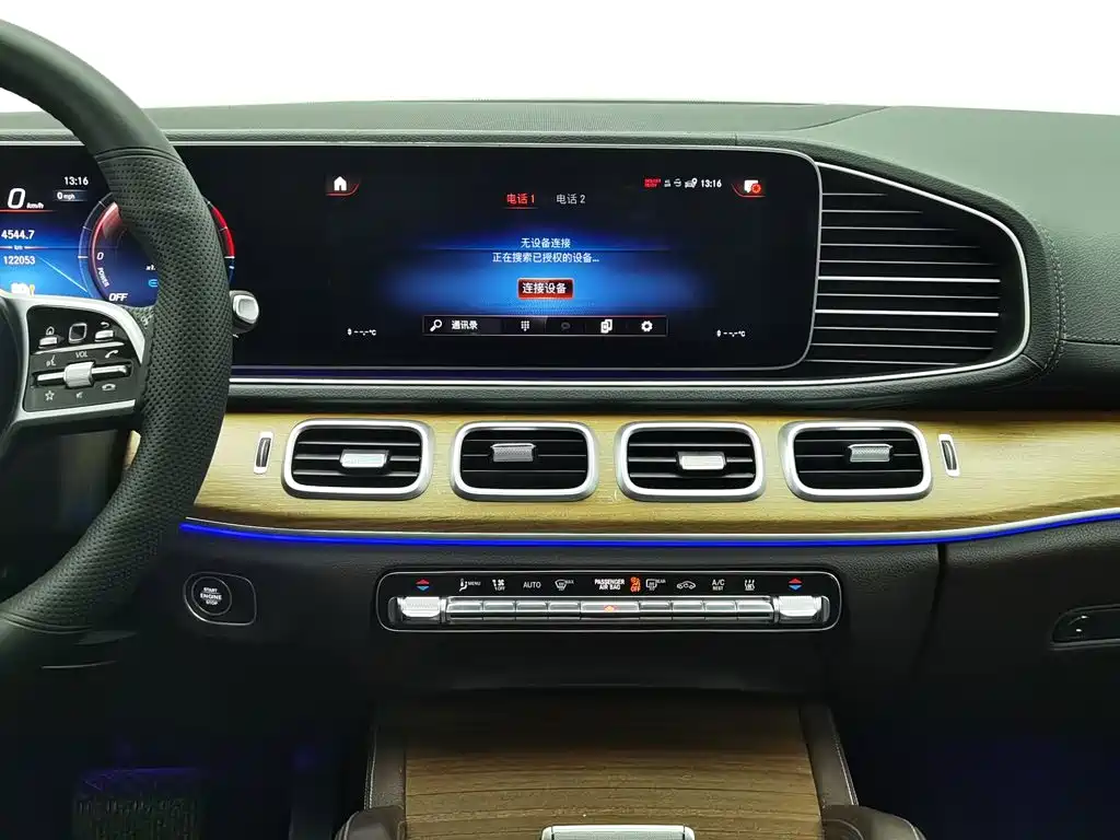 Mercedes-Benz GLE New Energy 2021 — фото 12