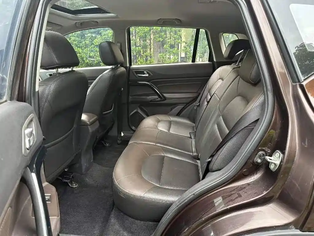 GAC Trumpchi GS4 2015 — фото 8