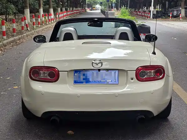 Mazda MX-5 2010