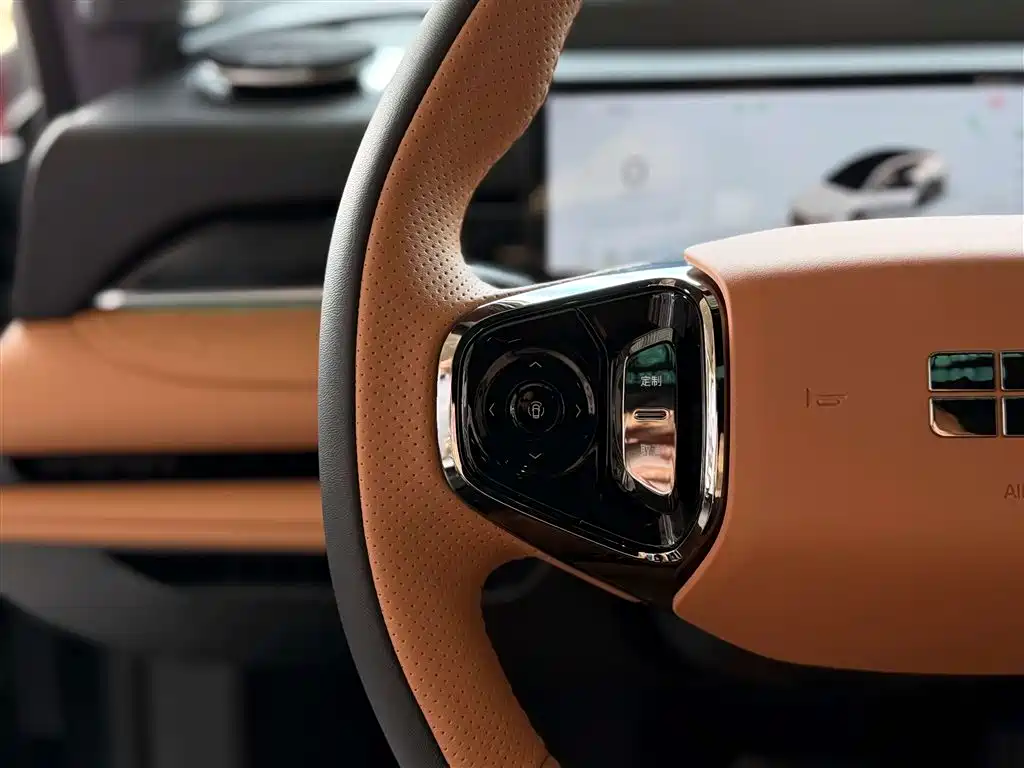 Geely Galaxy Starshine 8 2025 — фото 15