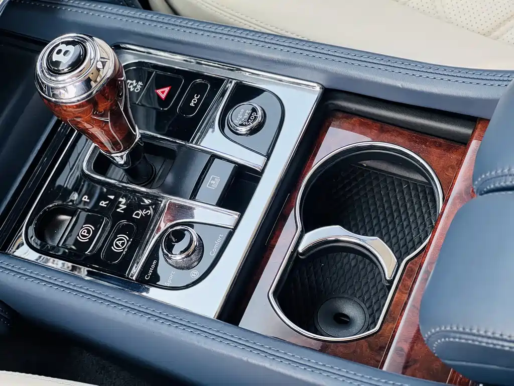 Bentley Mulsanne 2013 — фото 17