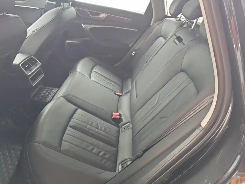 Audi A6 2021 — фото 17