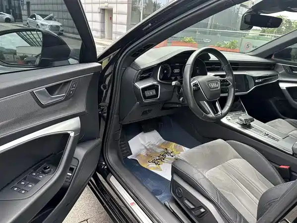 Audi A6L 2021