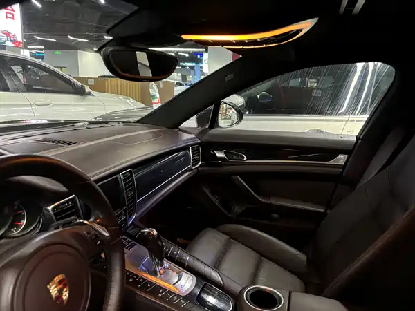 Porsche Panamera 2016