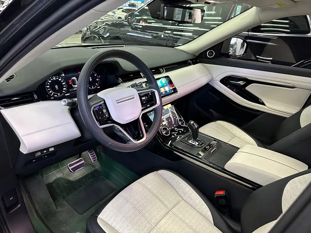 Land Rover Range Rover Evoque 2021 — фото 17