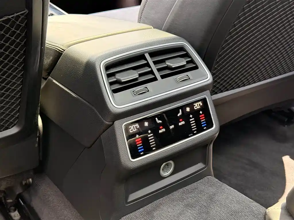Audi A6L 2022 — фото 12
