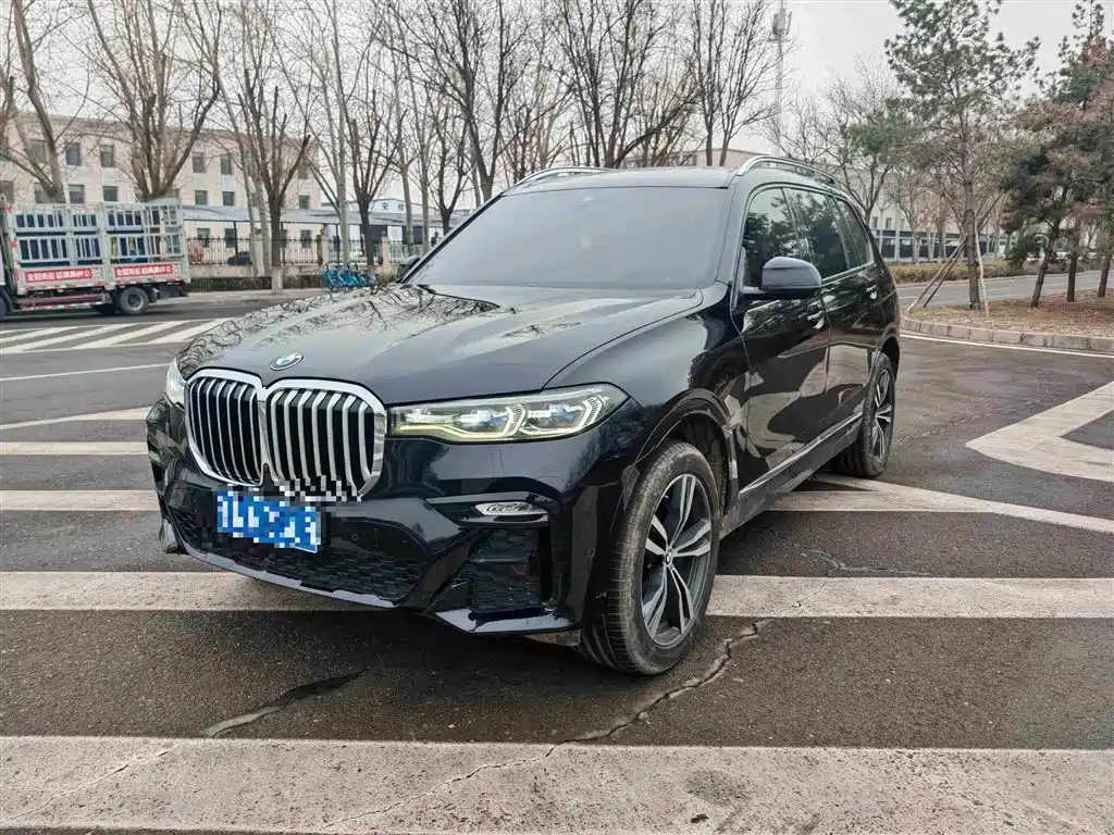 BMW X7 2021 — фото 20