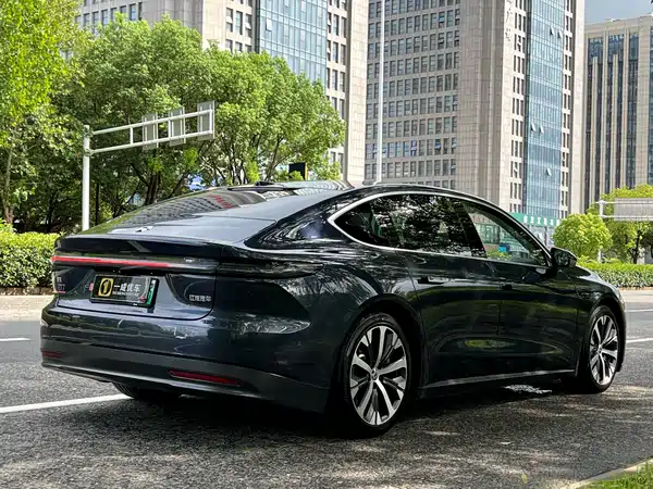 NIO ET7 2022
