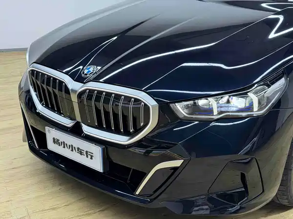 BMW 5 Series 2024