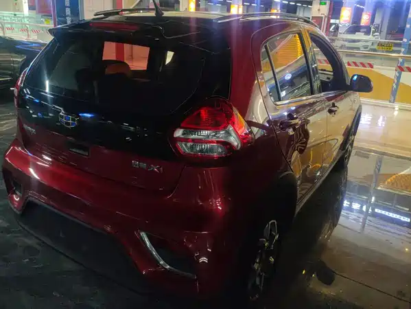 Geely Vision X1 2017