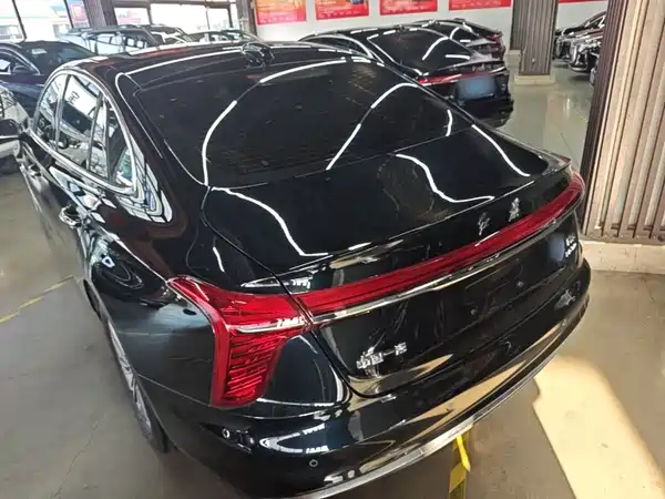 Hongqi H5 2025