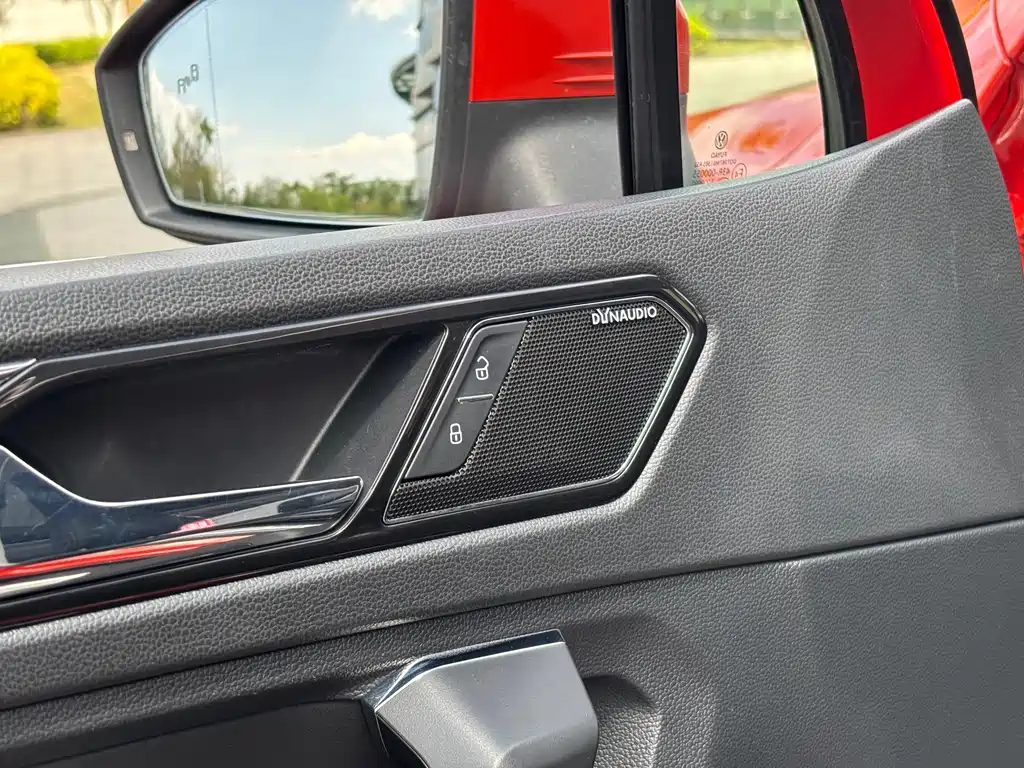 Volkswagen Tiguan L 2017 — фото 14