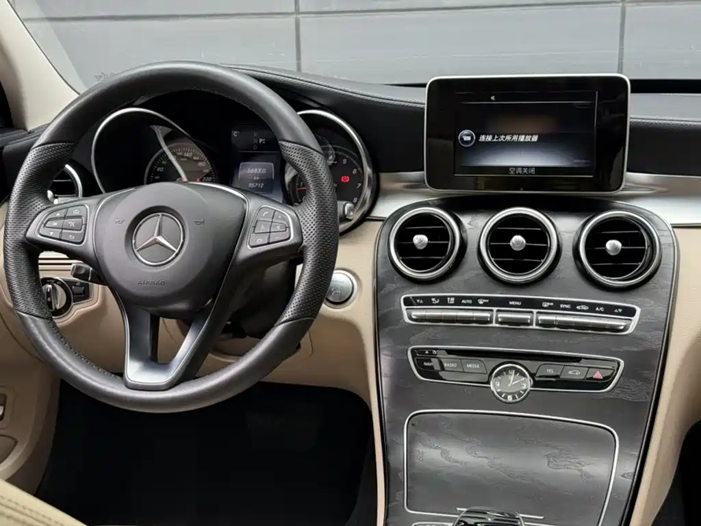 Mercedes-Benz C-Class 2016 — фото 10
