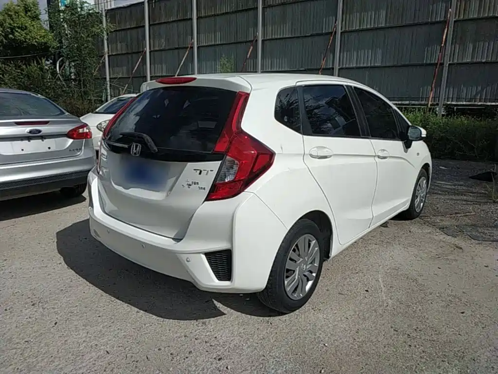 Honda Fit 2015 — фото 7