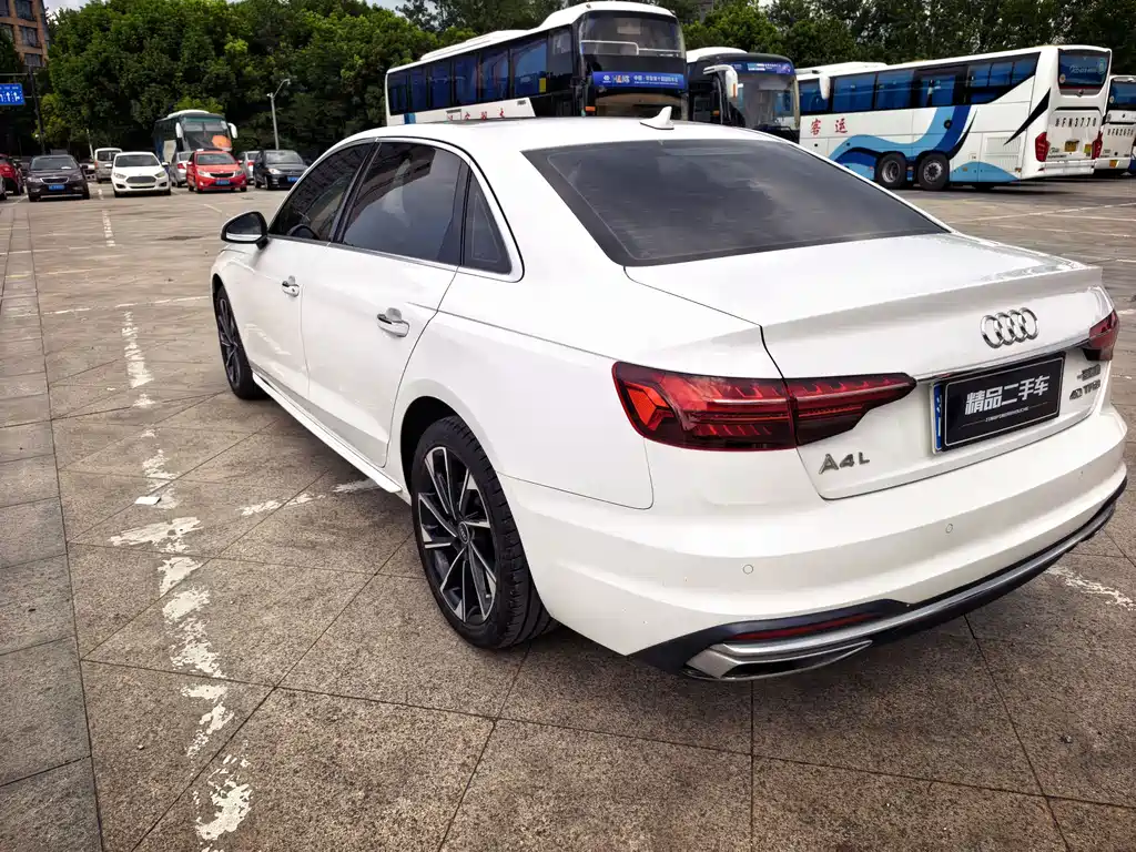 Audi A4L 2022