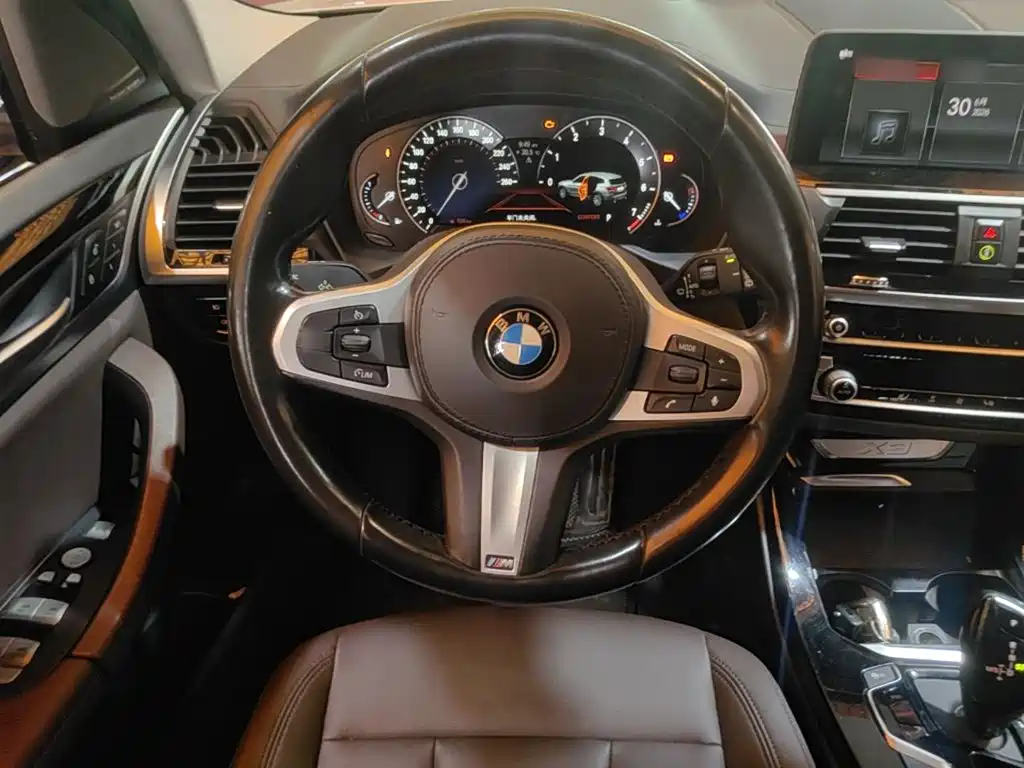 BMW X3 2019 — фото 11