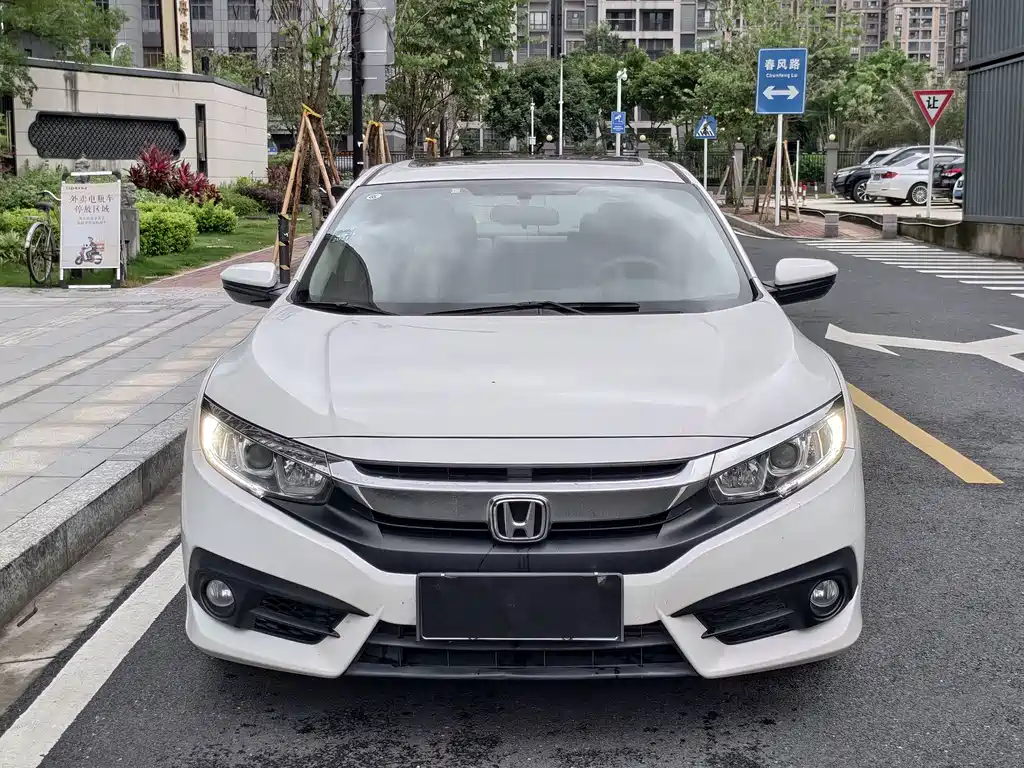 Honda Civic 2017 — фото 2