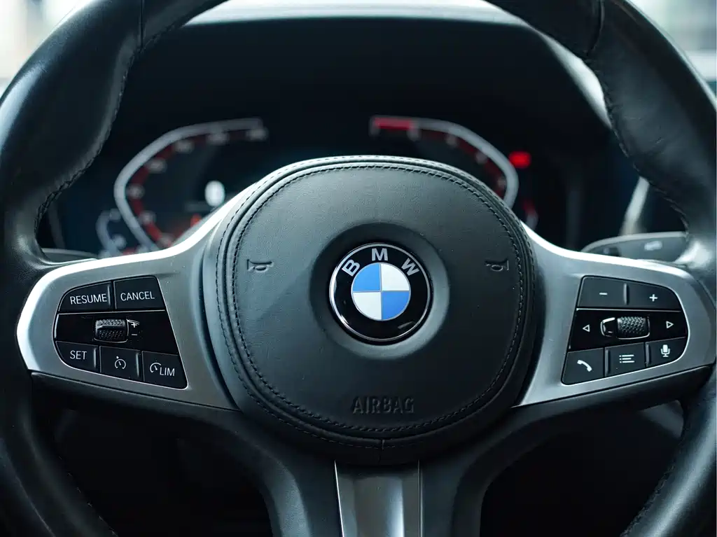 BMW 3 Series 2021 — фото 16