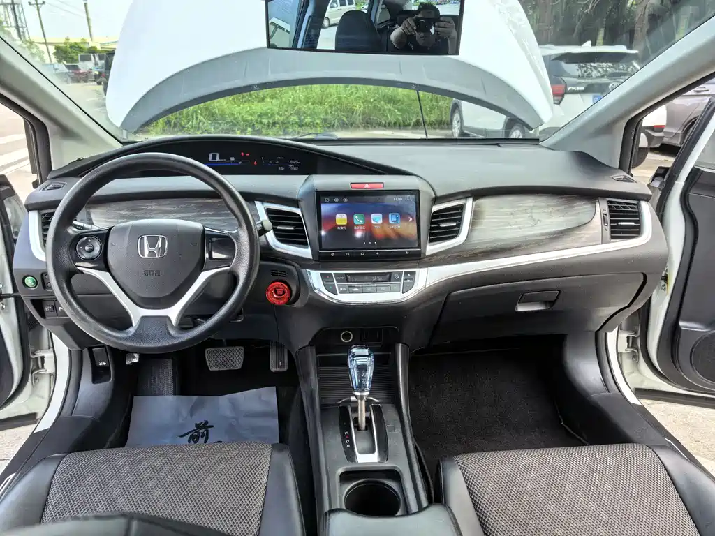 Honda Jade 2018 — фото 17