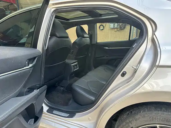 Toyota Camry 2021
