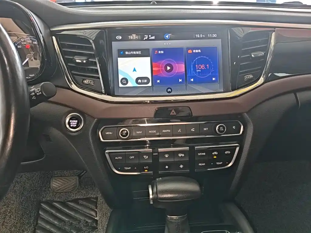 GAC Motor Trumpchi GS8 2018 — фото 13