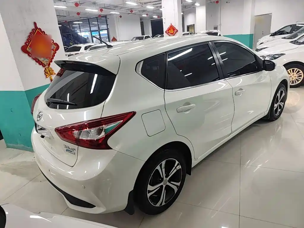 Nissan Tiida 2016