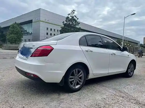 Geely Emgrand 2017