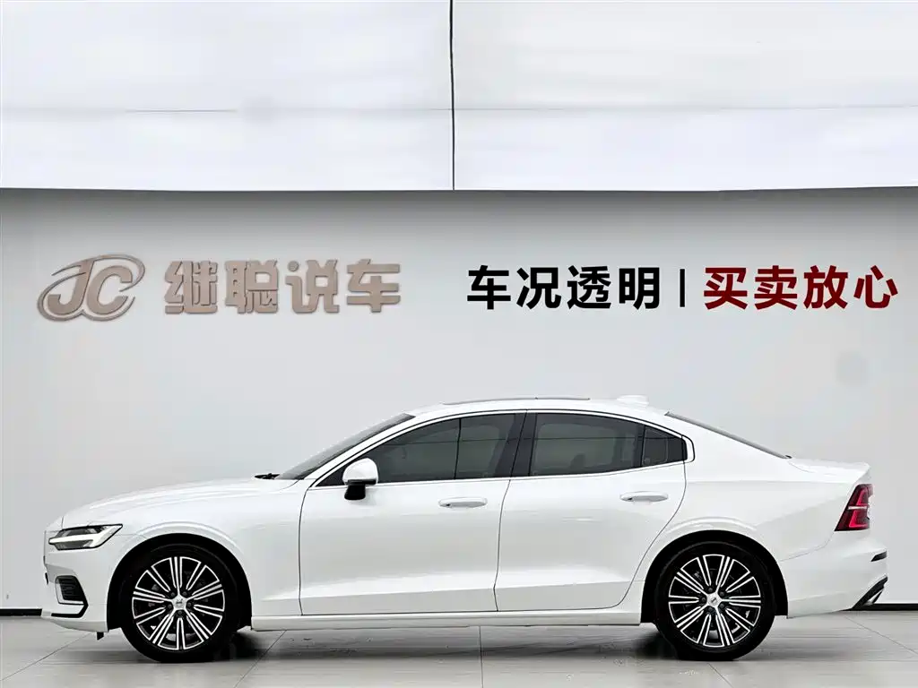 Volvo S60 2021 — фото 3