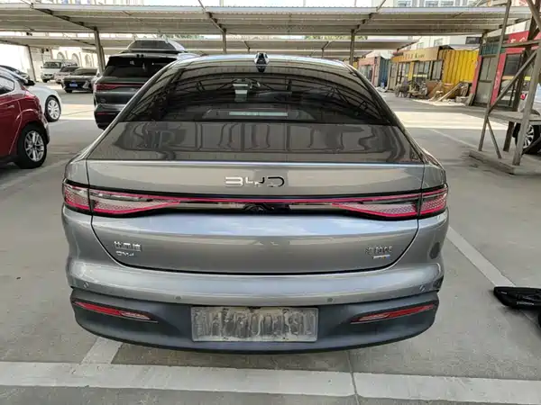 BYD Seal 05 DM-i 2025